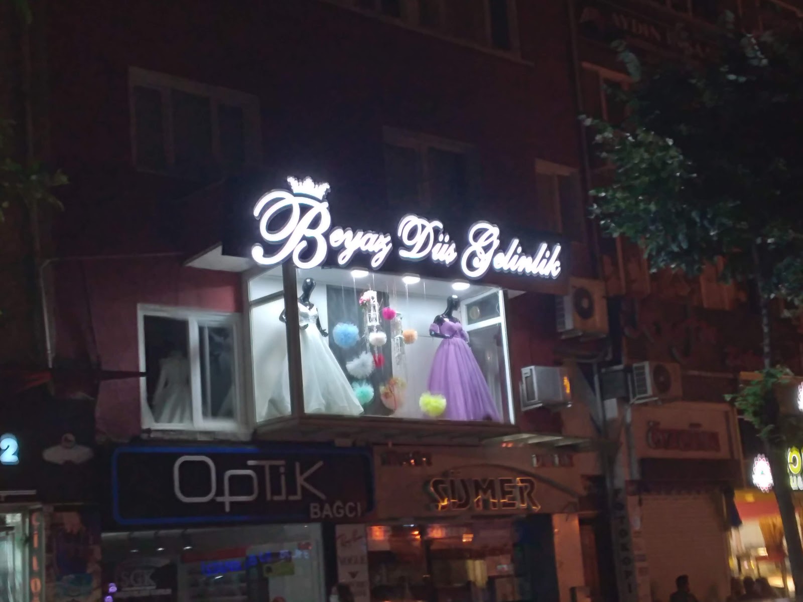 Beyaz Dus Gelinlik