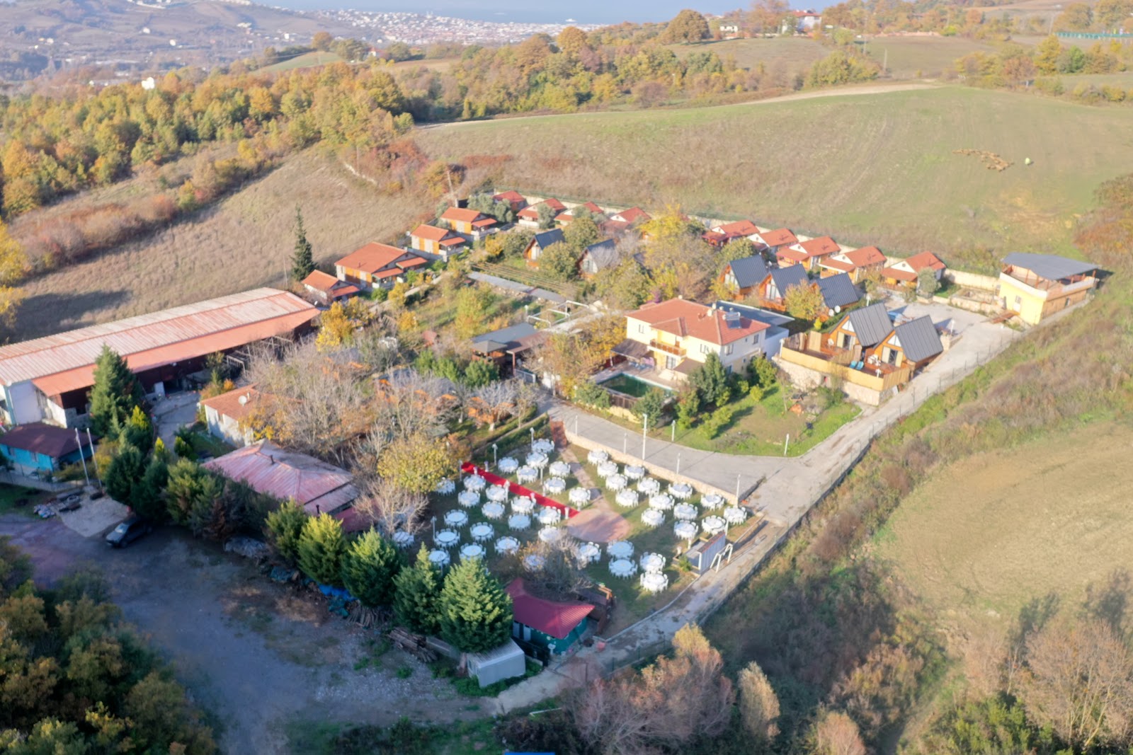 Safran Kır Düğün Bahçesi — Yalova kır düğünü mekanı görsel 1