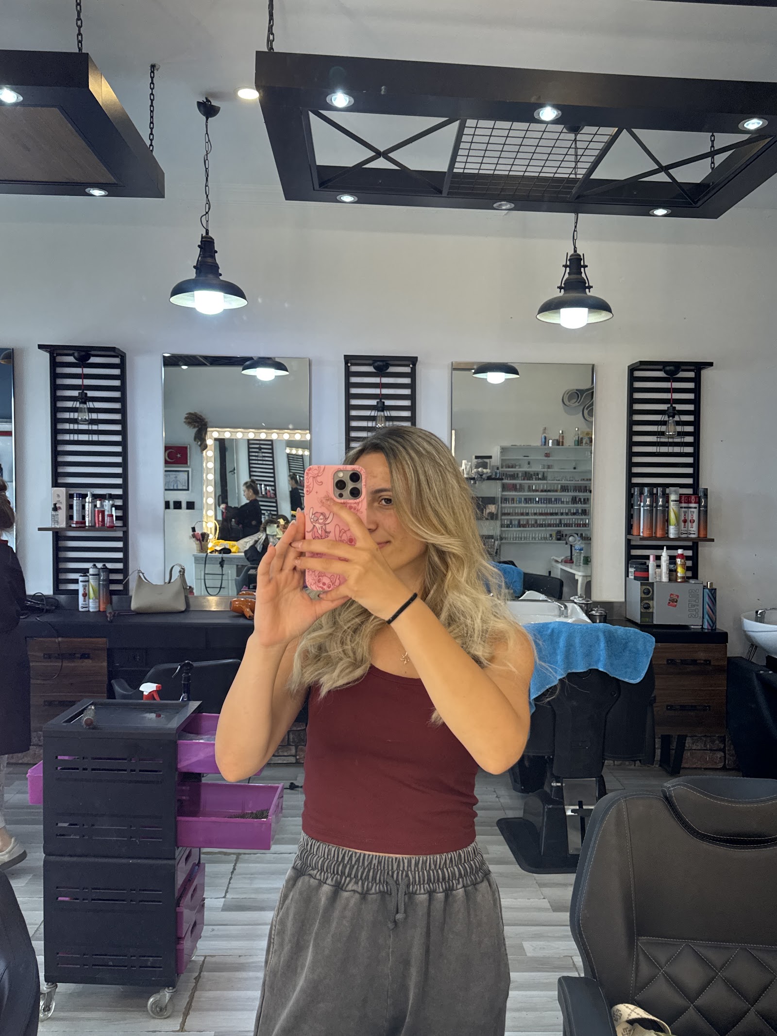 SALON ESA KUAFÖR ATAKAN ŞENTÜRK