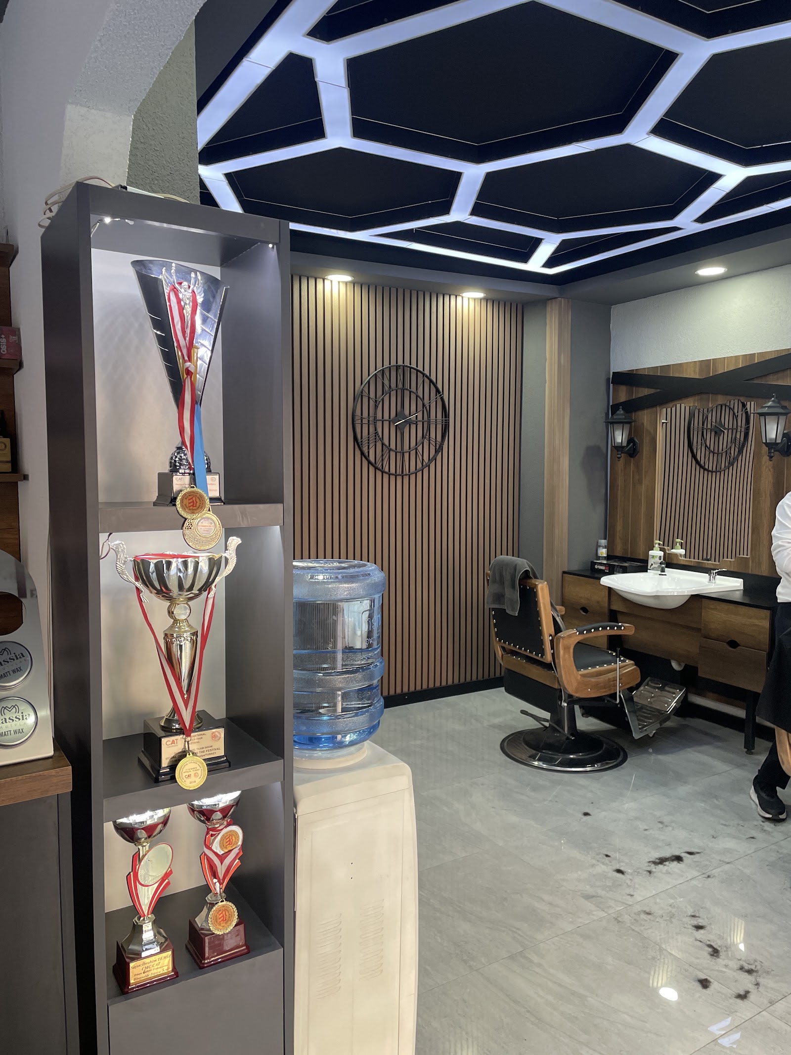 Salon İbrahim Temiz - Yalova Berber