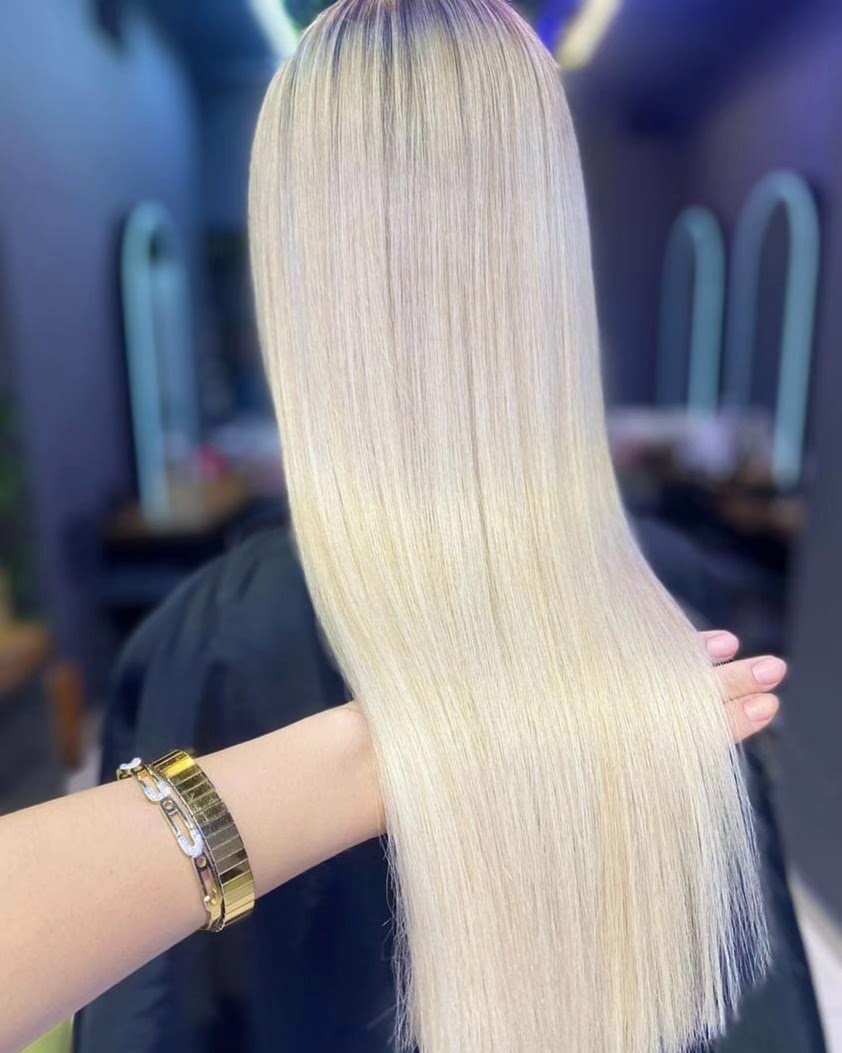 Salon stil bayan kuaförü