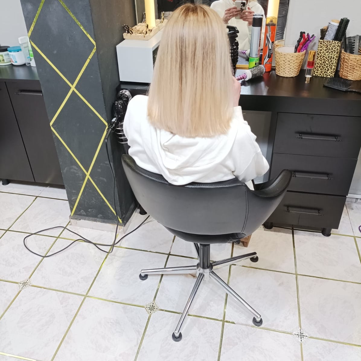 Yasmin bayan kuaför salonu(@ysm_ugr_coiffeur)